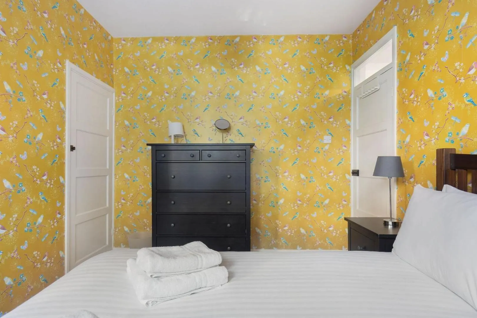 Guestready - Lovely Haven With A Private Garden London Apartment